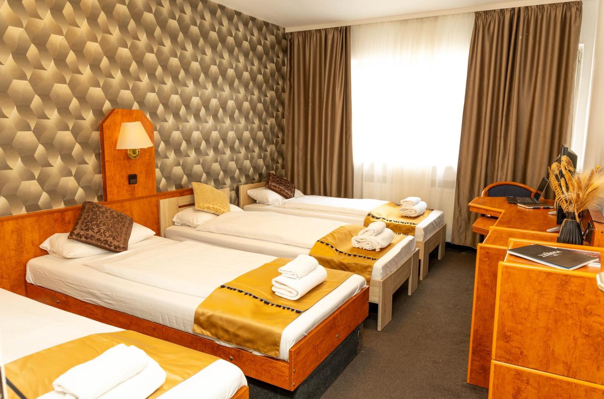 Hotel Rossija Φραγκφούρτη Εξωτερικό φωτογραφία