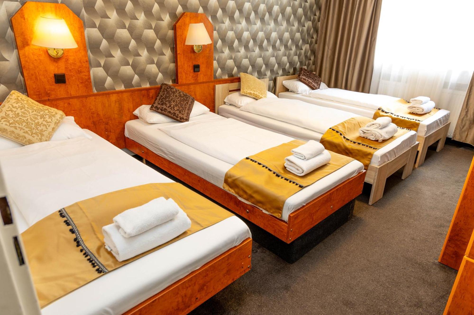 Hotel Rossija Φραγκφούρτη Εξωτερικό φωτογραφία