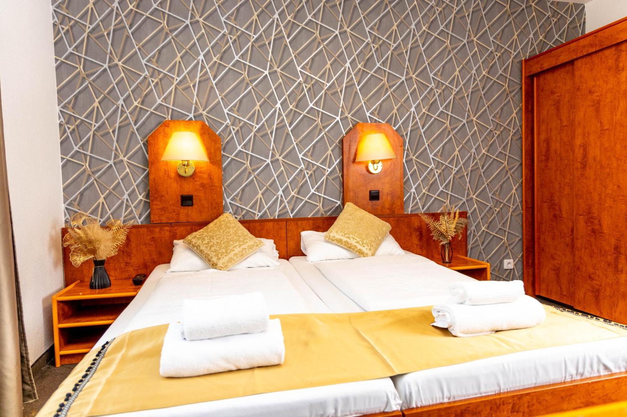 Hotel Rossija Φραγκφούρτη Εξωτερικό φωτογραφία