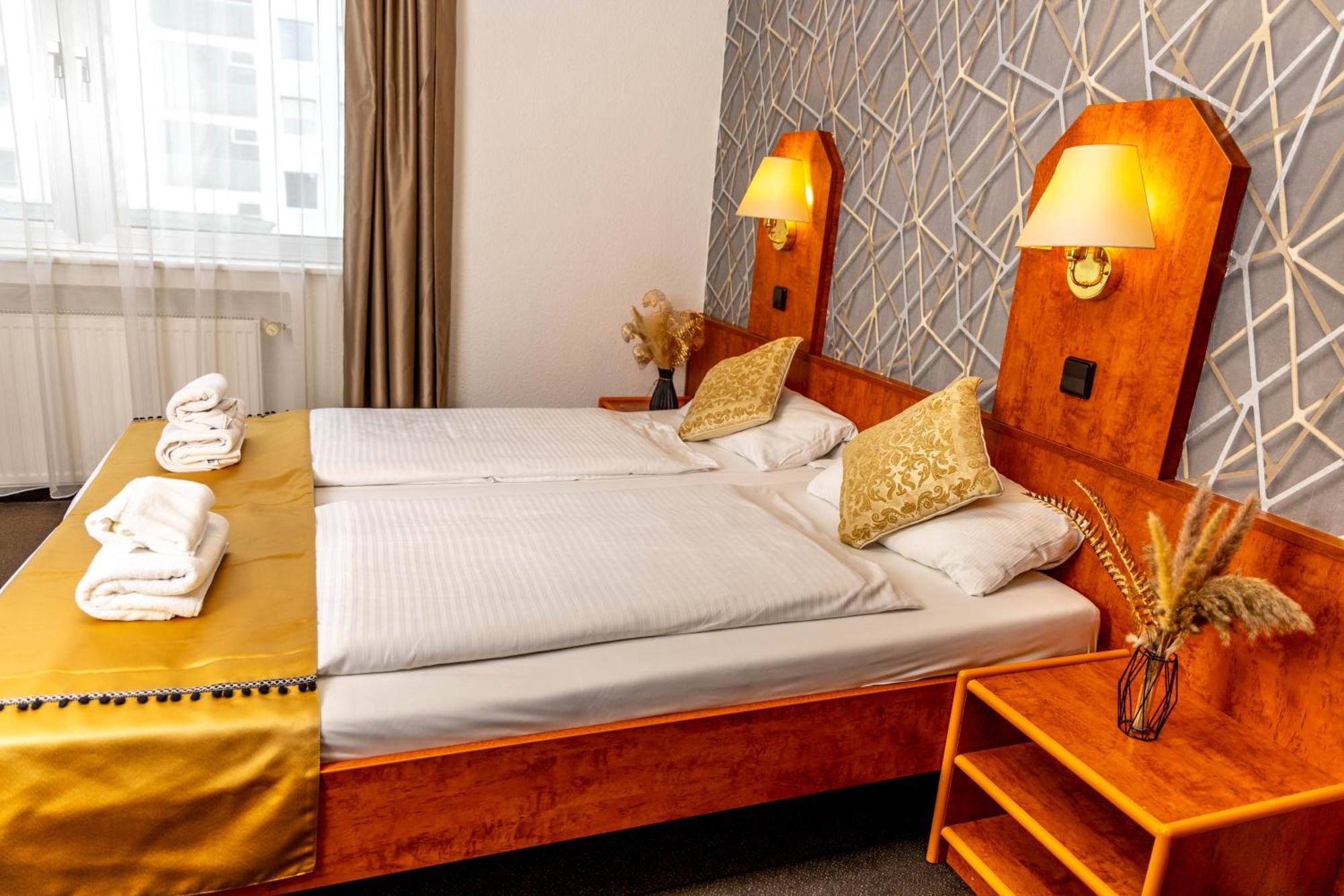 Hotel Rossija Φραγκφούρτη Εξωτερικό φωτογραφία