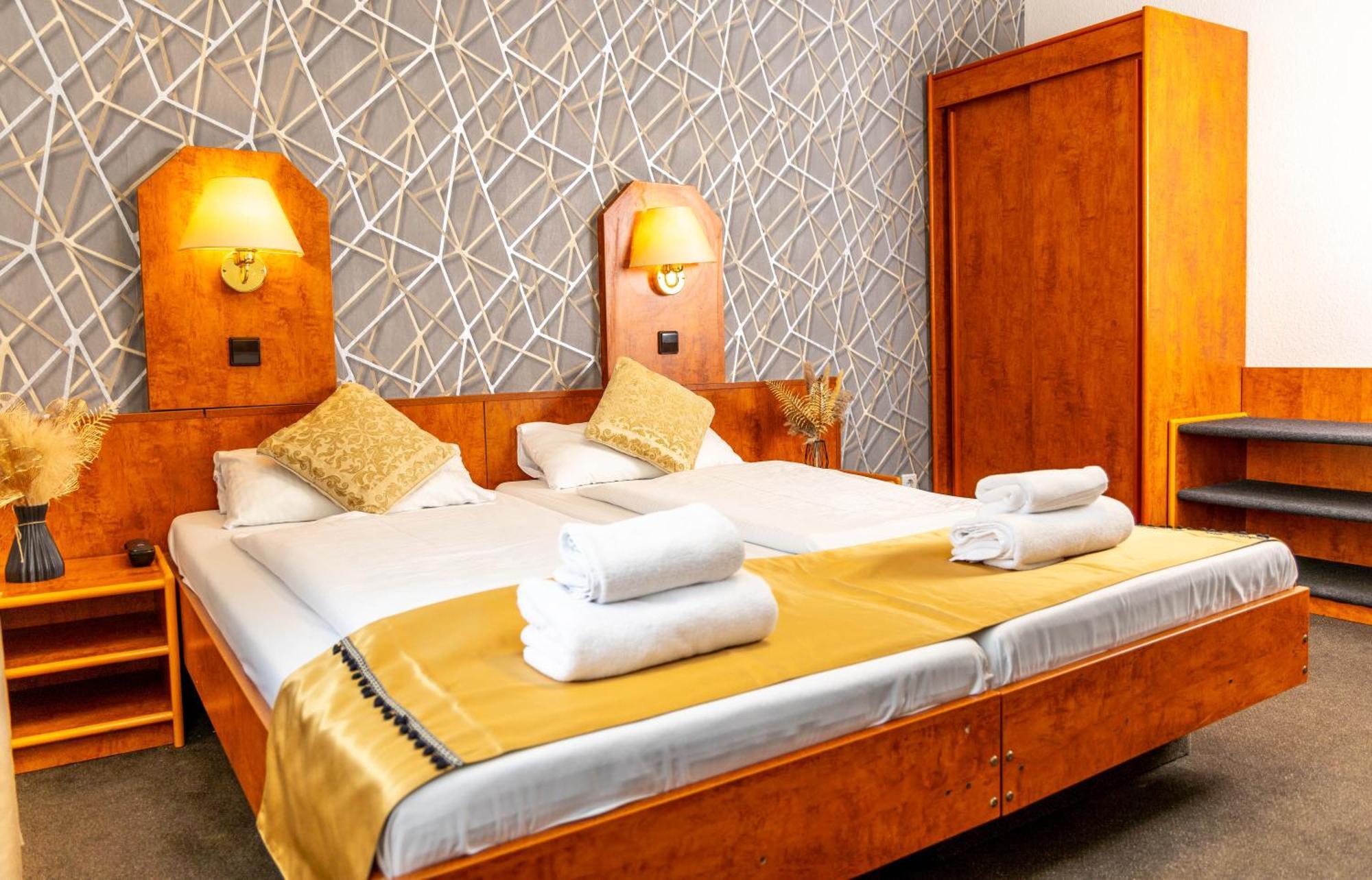 Hotel Rossija Φραγκφούρτη Εξωτερικό φωτογραφία