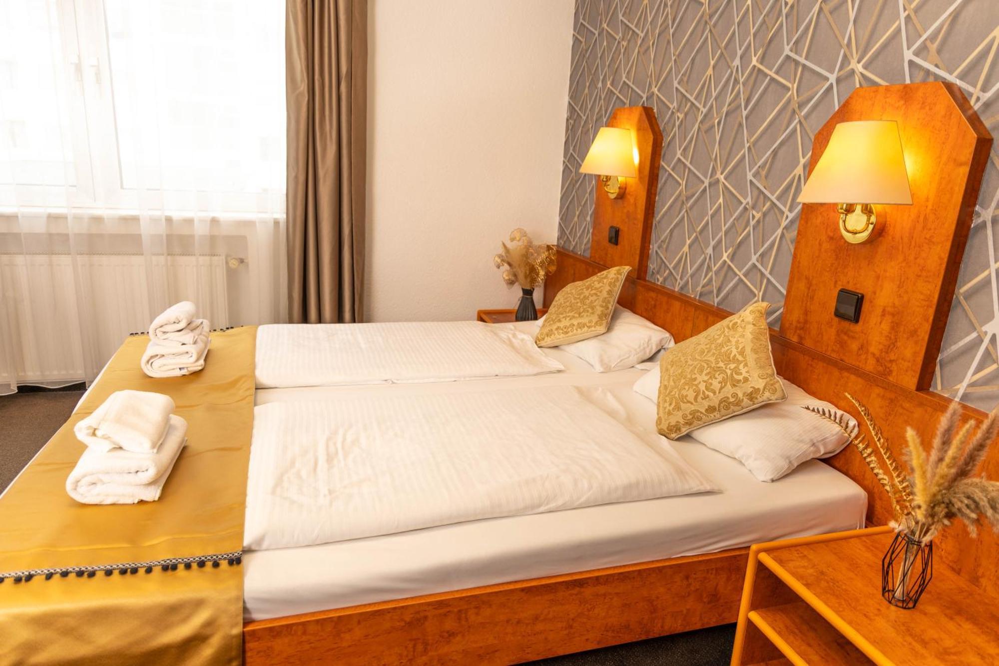 Hotel Rossija Φραγκφούρτη Εξωτερικό φωτογραφία