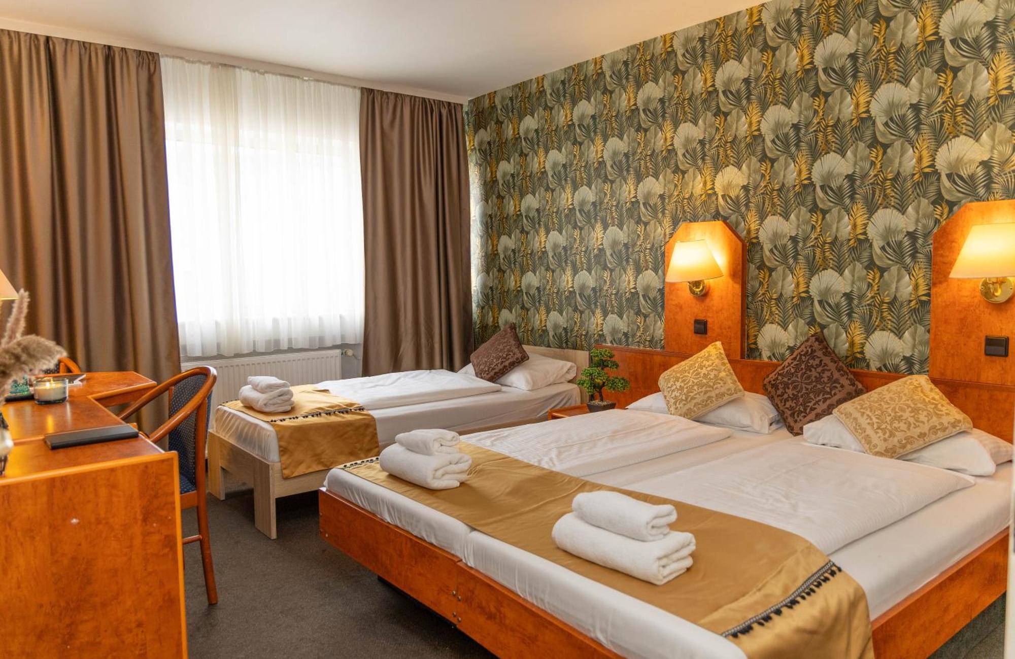 Hotel Rossija Φραγκφούρτη Εξωτερικό φωτογραφία