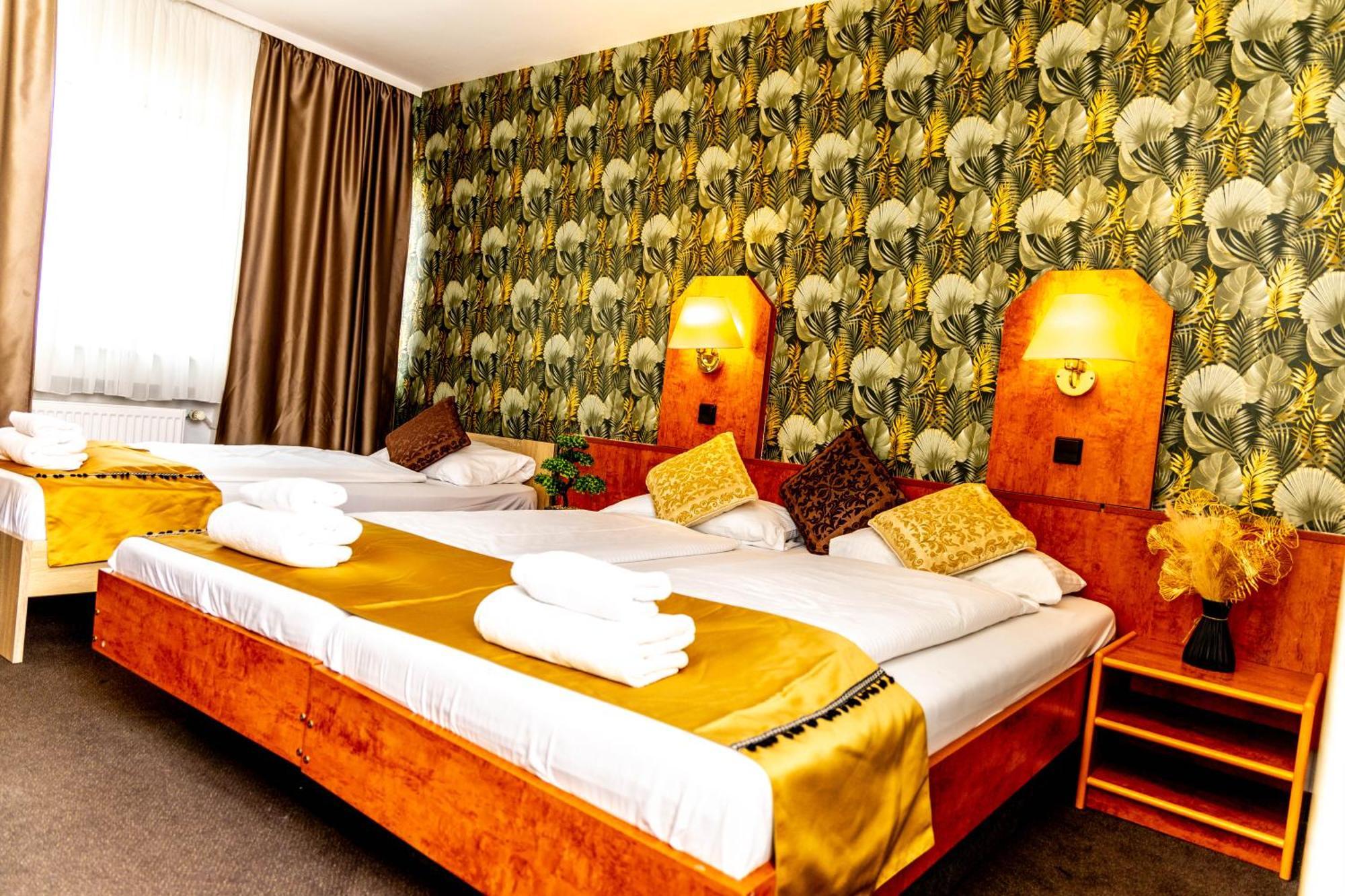 Hotel Rossija Φραγκφούρτη Εξωτερικό φωτογραφία